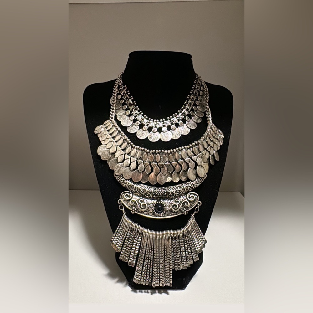 Boho layered Silver Statement Necklace - Picture 2 of 8